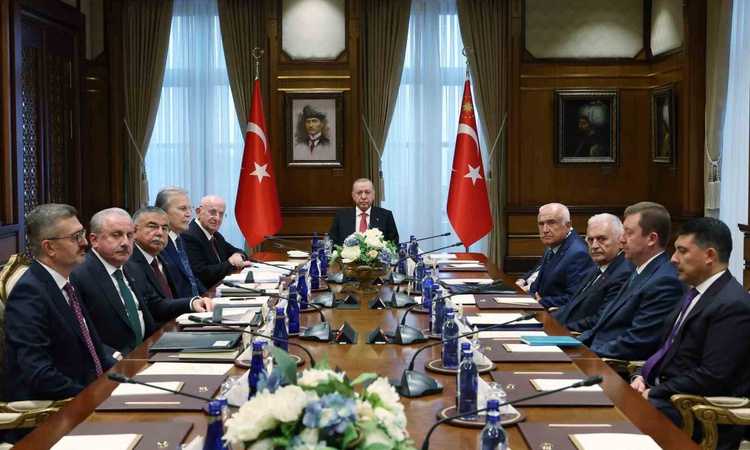 Sıcak Gündem: Cumhurbaşkanlığı Yüksek İstişare Kurulu, Cumhurbaşkanı Recep Tayyip Erdoğan başkanlığında toplan