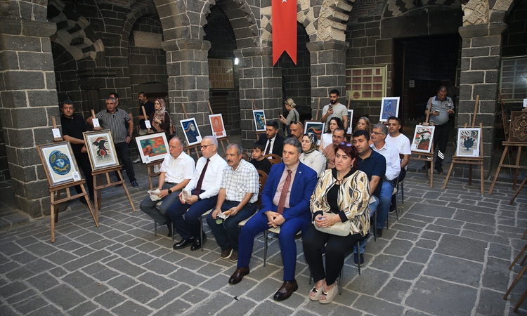 Sıcak Gündem: Diyarbakır'da "Gazze, Bellek, Beden ve Toprak" konulu resim sergisi açıldı: Gelişmeler Takip Edi