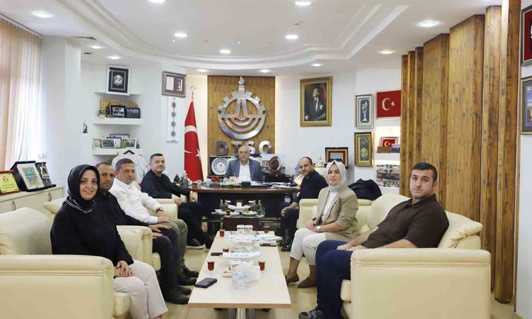 Sıcak Gündem: DTSO’da seçim günü için hazırlıklar değerlendirildi ve Merak Edilenler
