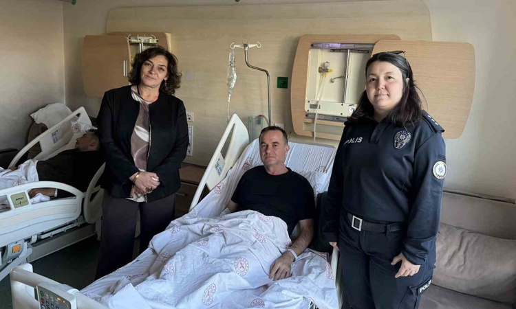 Sıcak Gündem: Düzce'de polis eşleri derneği başkanı hastadaki polise ve bebekli aileye destek oldu - Son Dakik
