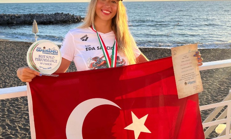 Sıcak Gündem: Eda Savcıgil, 32 kilometrelik Catalina Kanalı'nı iki rekorla tamamladı - Son Dakika Bilgileri