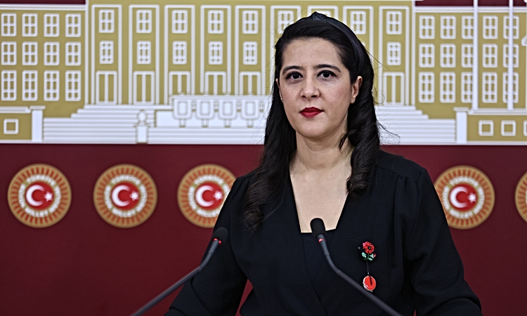 Sıcak Gündem: EMEP'li Karaca, Oğuzeli Devlet Hastanesi’nin hizmete açılmayan bölümlerini TBMM gündemine taşıdı