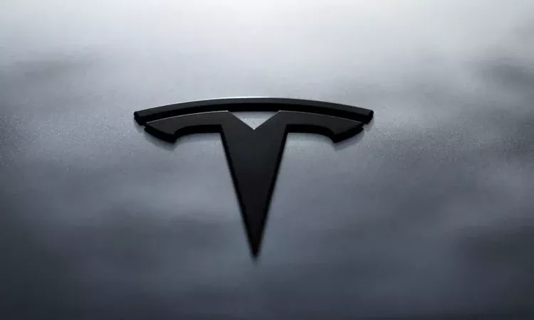 Sıcak Gündem: Fransa, Tesla'nın FSD Sistemini Yol Testlerine Başlattı - Son Dakika Bilgileri