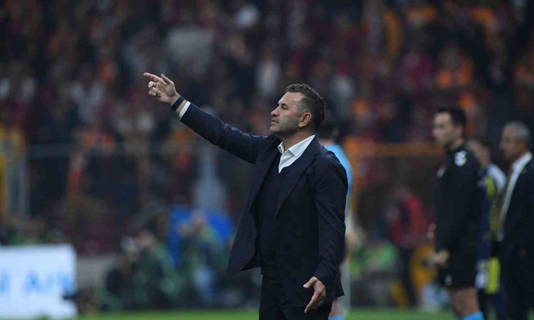 Sıcak Gündem: Galatasaray Fenerbahçe'yi 2-1 yendi, Okan Buruk Kartal'a karşı ilk kez derbide kazandı: Gelişmel