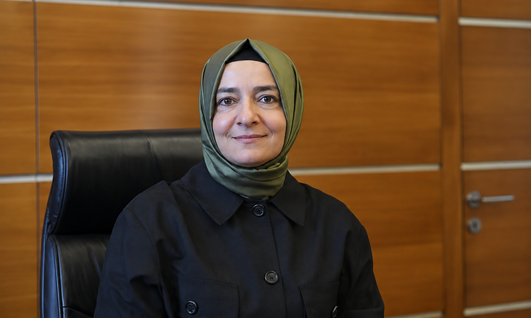 Sıcak Gündem: Gazeteci İsmail Kılıçarslan'dan Fatma Betül Sayan Kaya'ya zehir zemberek sözler: 165 milyon lira