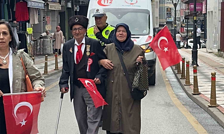 Sıcak Gündem: Gaziler haftasında duygulandıran anlar: Gelişmeler Takip Ediliyor