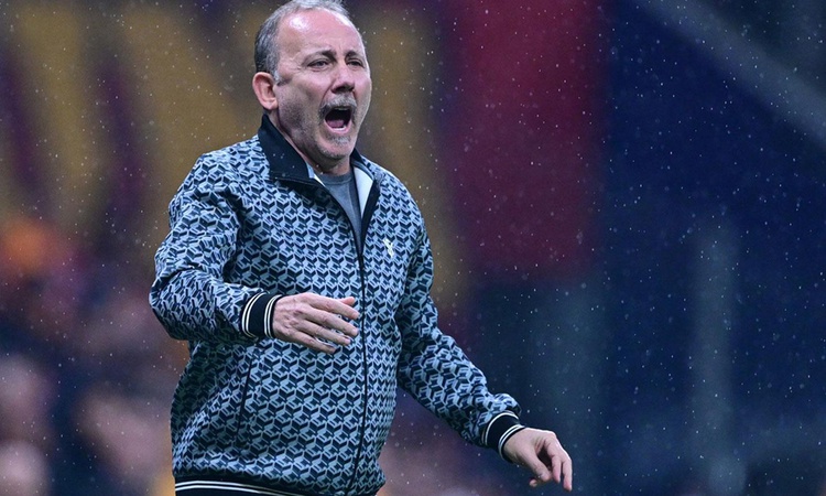 Sıcak Gündem: Hepsi Süper Lig'den! İşte Sergen Yalçın'ın ekibindeki isimler