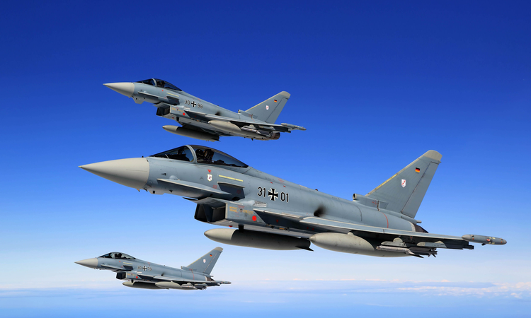 Sıcak Gündem: İngiltere, Suudi Arabistan savunması için Typhoon savaş uçaklarını bölgeye gönderiyor