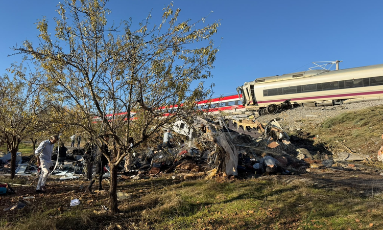 Sıcak Gündem: İspanya'nın Toledo bölgesinde tren kazasında 68 kişi öldü, 58 kişi tedavi görüyor - Son Dakika B