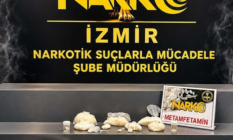 Sıcak Gündem: İzmir'de Karşıyaka ve Bergama'da uyuşturucu operasyonunda 3 şüpheli hakkında tutuklama kararı ve