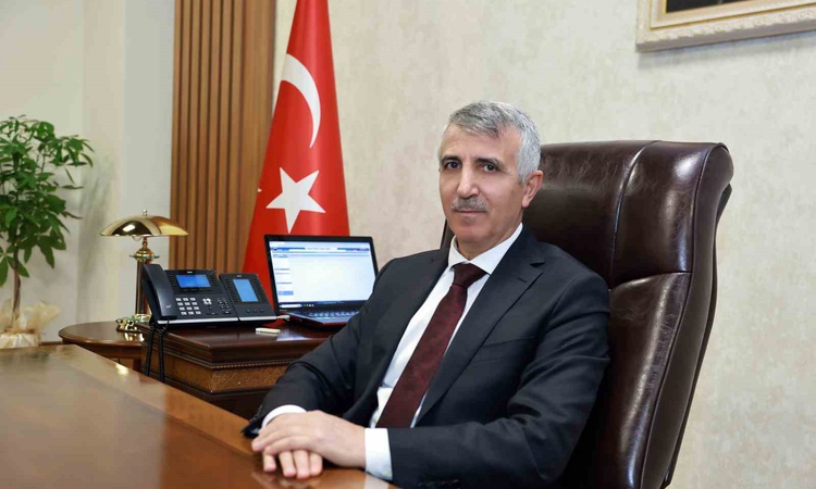 Sıcak Gündem: Kahramanmaraş Valisi Ünlüer, Adana ve Osmaniye depremleri sonrası olumsuzluk yok dedi - Son Daki