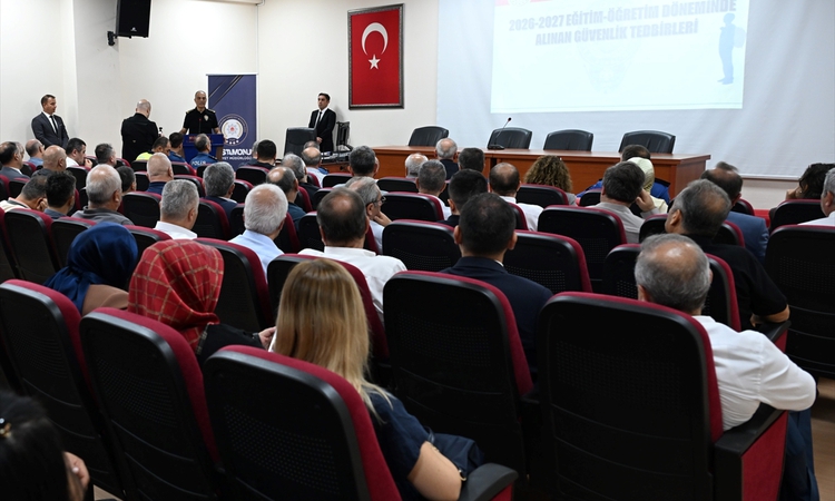 Sıcak Gündem: Kastamonu'da okullarda güvenlik toplantısı: Gelişmeler Takip Ediliyor