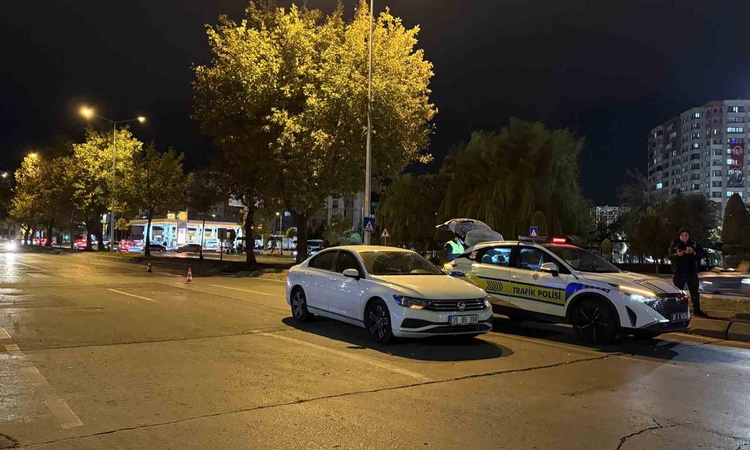 Sıcak Gündem: Kayseri Kocasinan'da otomobil üniversite öğrencisini ağır yaraladı, sürücü gözaltında
