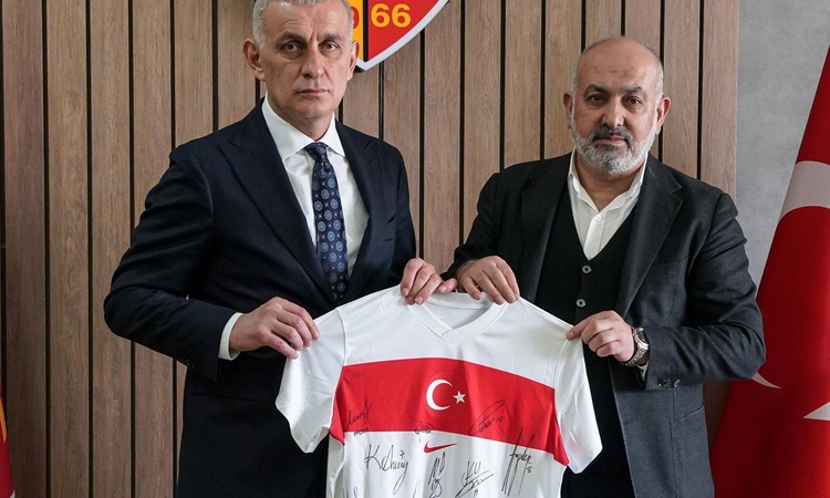 Sıcak Gündem: Kayserispor Başkanı Ali Çamlı'dan Hacıosmanoğlu'na açık destek - Son Dakika Bilgileri