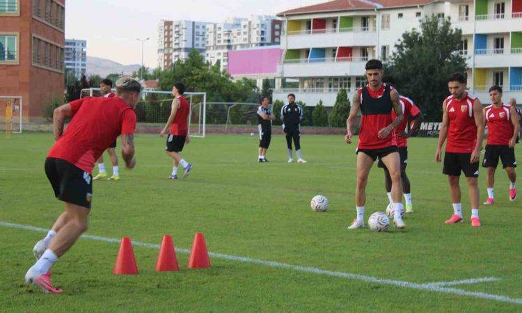 Sıcak Gündem: Kayserispor, Iğdır FK maçı hazırlıklarını sürdürüyor
