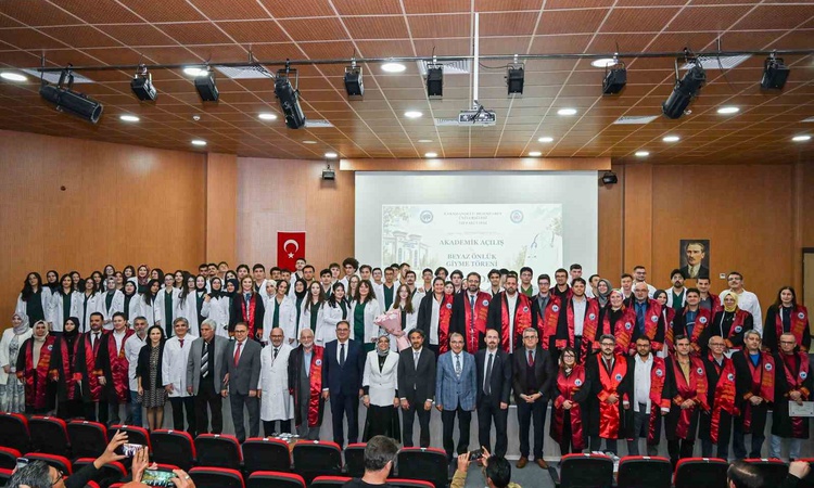 Sıcak Gündem: KMÜ Tıp Fakültesi Dönem I öğrencileri beyaz önlüklerini törenle giydi ve Merak Edilenler