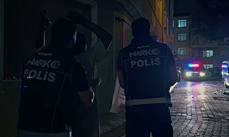 Sıcak Gündem: Konya'da Narko-Mercek operasyonunda 1 ton bonzai üretecek hammadde ele geçirildi ve Merak Edilen