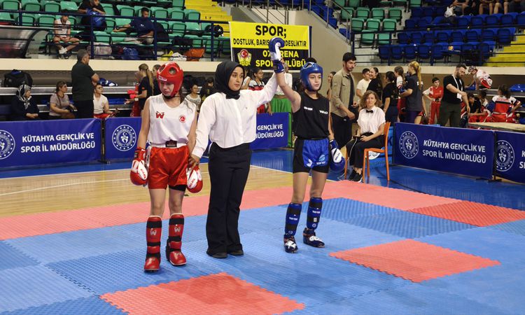 Sıcak Gündem: Kütahya'da Kick Boks Zafer Kupası 814 Sporcuyla resmen start aldı | İşte Tüm Ayrıntılar