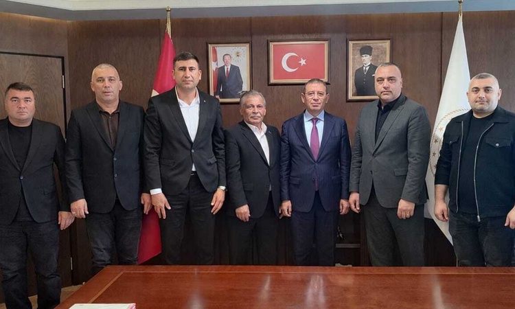 Sıcak Gündem: Maden İşçileri Sendikası, Soma'daki 1,4 milyar TL'lik alacağın ödenmesini istedi: Gelişmeler Tak
