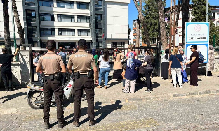Sıcak Gündem: Manisa'da okul güvenliği denetimlerinde 52 aranan kişi yakalandı ve Merak Edilenler