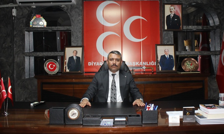 Sıcak Gündem: MHP Diyarbakır İl Başkanı Özcoşkun, Cumhuriyet'in 103. yılı için mesaj yayımladı ve Merak Edilen