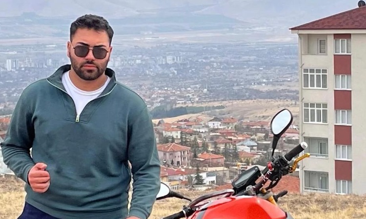 Sıcak Gündem: Niğde'de otomobille çarpışan motosikletin 21 yaşındaki sürücüsü hastanede öldü | İşte Tüm Ayrınt