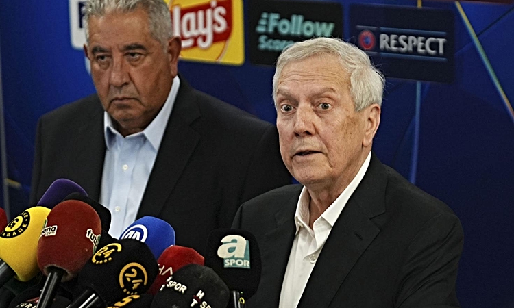 Sıcak Gündem: Ocakta geliyor! Fenerbahçe orta sahayı Premier Lig'den kapatacak - Son Dakika Bilgileri