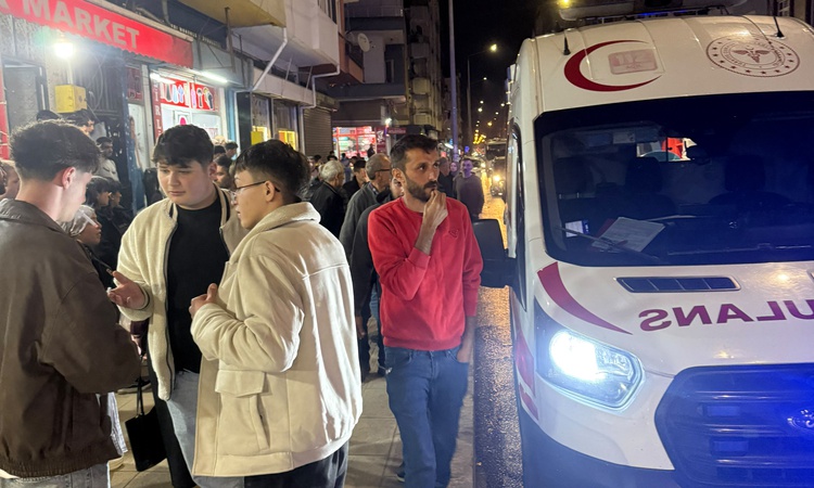 Sıcak Gündem: Ordu Ünye'de 19 yaşındaki kadın eski erkek arkadaşı tarafından bıçaklandı: Gelişmeler Takip Edil
