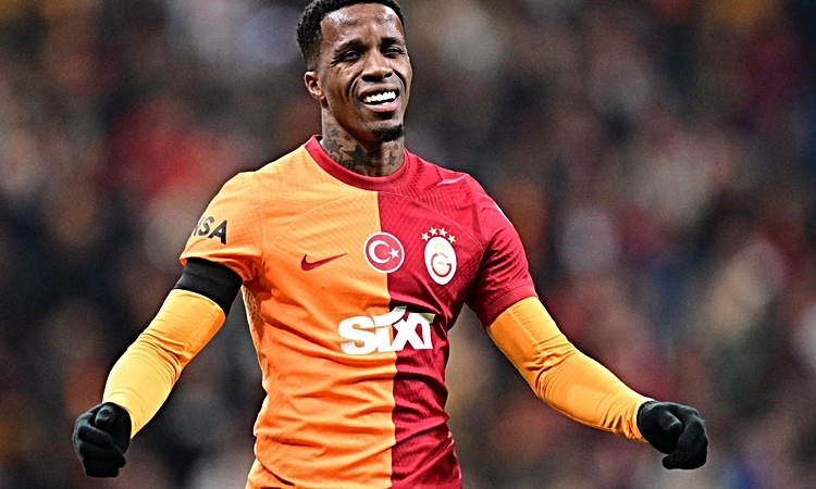 Sıcak Gündem: Ortada kalan Wilfried Zaha, kendisini o takıma önerdi: Beni alın