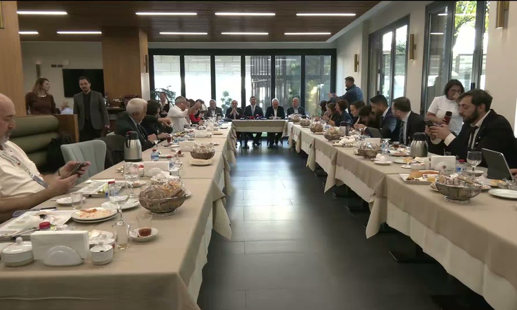 Sıcak Gündem: Özlale, 200 bin PBLK mağdurunun 'para yokluğu' nedeniyle mağdur edildiğini söyledi | İşte Tüm Ay