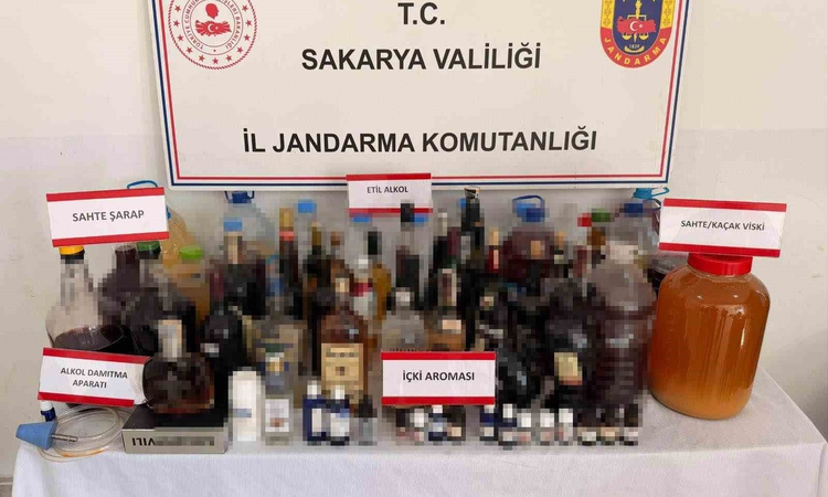 Sıcak Gündem: Sakarya’da jandarmadan sahte alkol operasyonu: 5 gözaltı