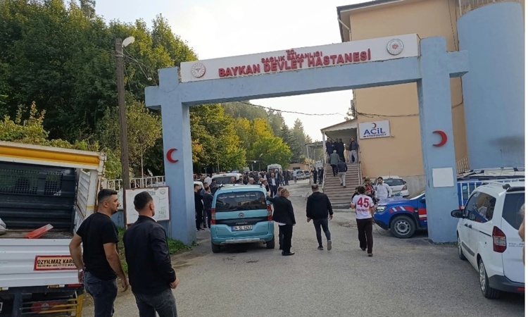 Sıcak Gündem: Siirt Baykan'da traktör kazasında ağır yaralanan 22 yaşındaki genç yaşamını yitirdi | İşte Tüm A