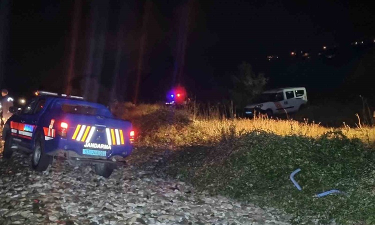 Sıcak Gündem: Sinop'ta alabora olan teknede 1 polis öldü, kayıp polis aranıyor | İşte Tüm Ayrıntılar
