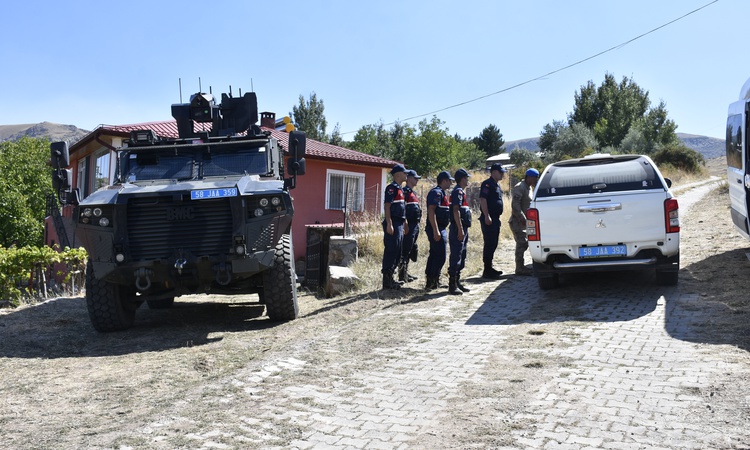 Sıcak Gündem: Sivas Divriği'de 11 aylık bebek 14 gündür kayıp, 6 aile üyesi hakkında tutuklama kararı verildi:
