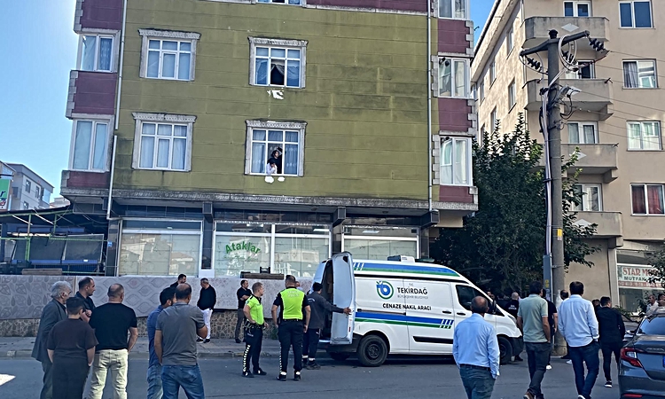 Sıcak Gündem: Tekirdağ Kapaklı'da Mehmet Ünlü, eşini öldürüp iddiaya göre sabaha kadar başında bekledi ve Mera