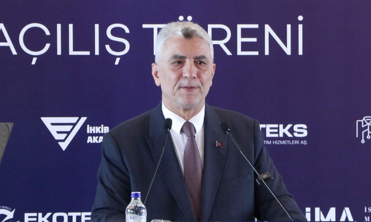 Sıcak Gündem: Ticaret Bakanı Bolat, tekstilde 2026'nın toparlanma yılı olduğunu tüm detaylarıyla paylaştı - So