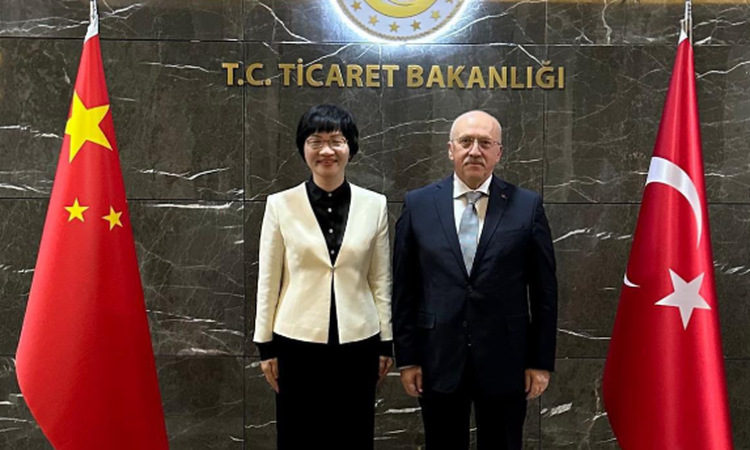 Sıcak Gündem: Ticaret Bakanlığı: Türk ihracatçısının Çin pazarına girişindeki engellerin kaldırılması istendi