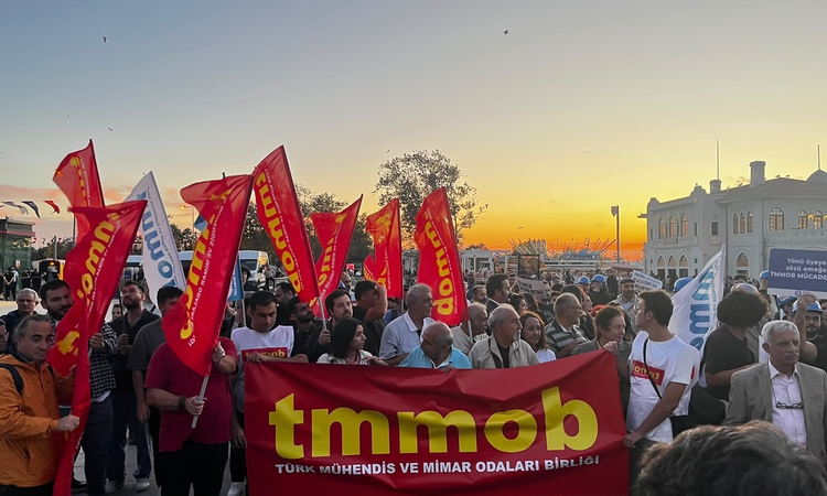 Sıcak Gündem: TMMOB İstanbul, Kadıköy'de 19 Eylül Dayanışma Günü'nde diplomalı işsizliği vurguladı - Son Dakik