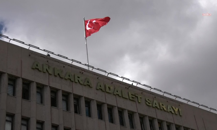 Sıcak Gündem: TOKİ arsası iddiasında Ankara merkezli 5 ilde operasyonda 8 şüpheli yakalanarak gözaltına sevk e