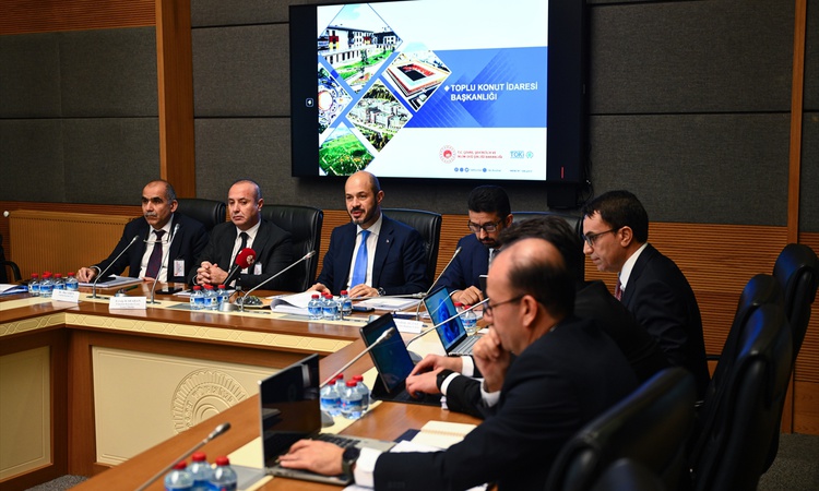 Sıcak Gündem: TOKİ Başkanı Sungur, 2026'da 255 bin konut teslim edileceğini tüm detaylarıyla paylaştı