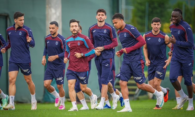 Sıcak Gündem: Trabzonspor, Thomas Reis yönetiminde Hearts maçı hazırlıklarına resmen start aldı: Gelişmeler Ta
