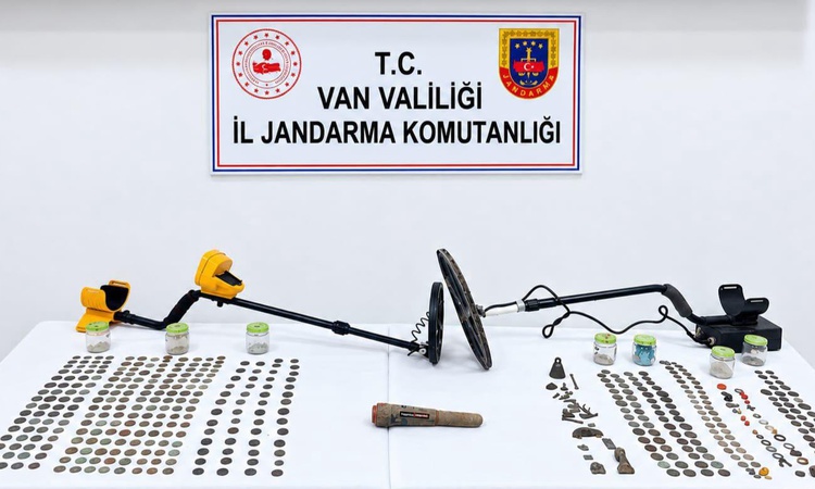 Sıcak Gündem: Van Çaldıran'da 529 Roma sikkesi ele geçirildi, 1 kişi hakkında adli işlem başlatıldı | İşte Tüm