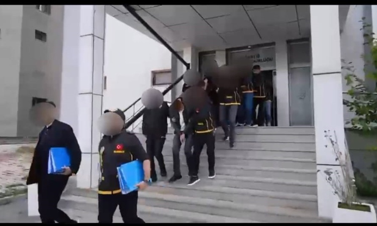 Sıcak Gündem: Van'da yasa dışı bahis ve dolandırıcılık operasyonunda 14 şüpheliden 11'i hakkında tutuklama kar