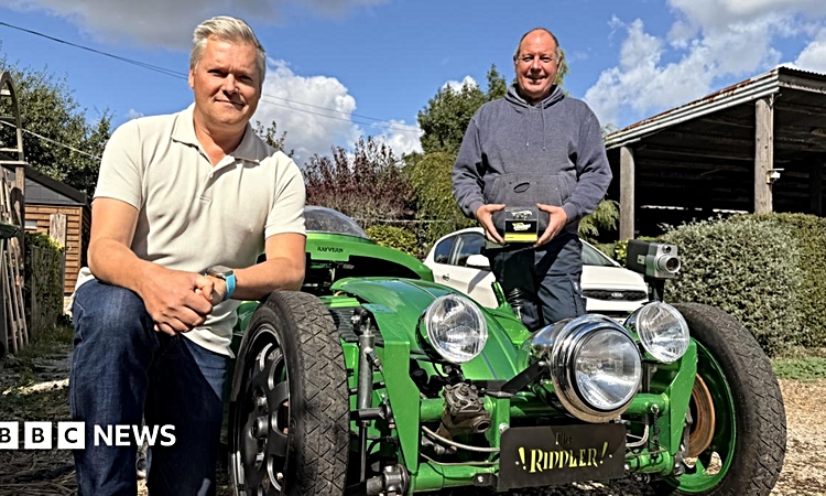 Sıcak Gündem: Volkswagen Beetle'ı dev Hot Wheels modeline dönüştürdü: Gelişmeler Takip Ediliyor