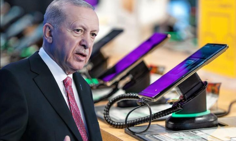 Sıcak Gündem: Yerli telefonun ismi ne olacak, ASELSAN telefonunun ismi ne olacak?: Gelişmeler Takip Ediliyor