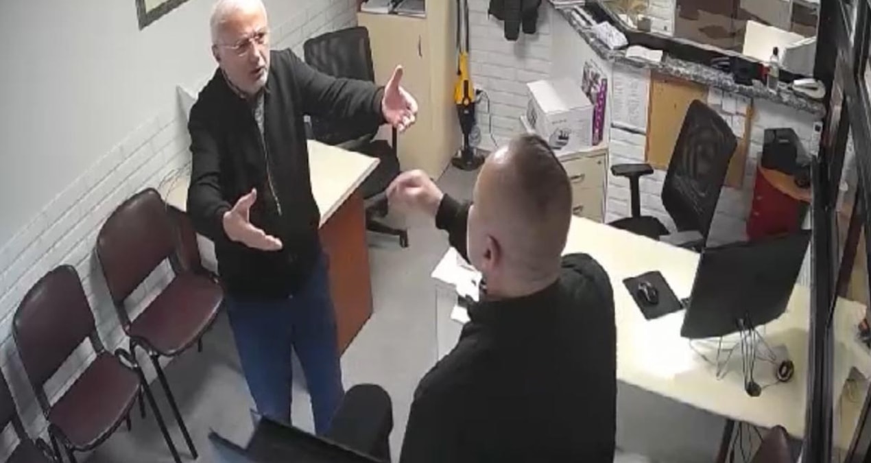 Son Gelişme: Şile’de oğlunun borcu için babasını tehdit edip iş yerine patlayıcı attılar - Son Dakika | İşte T