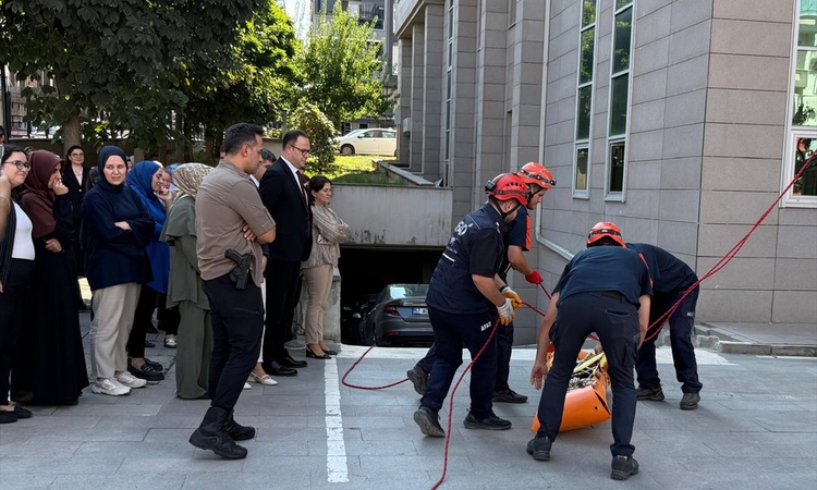 Sinop'ta Boyabat ve Durağan'daki adliyelerde deprem ve yangın tatbikatı yapıldı