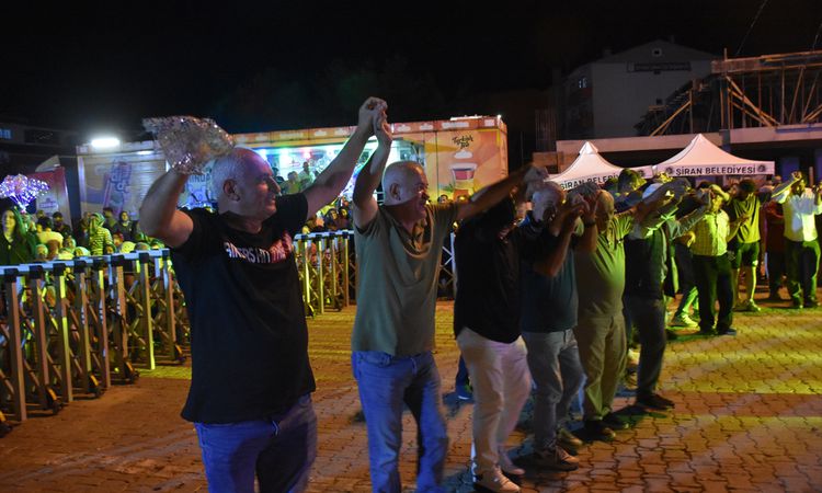Gündemden Son Bilgiler: Şiran 10. Tomara Kültür ve Turizm Festivali Coşkuyla Kutlandı - Son Dakika | İşte Tüm