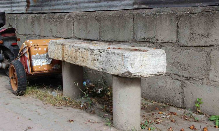 Sivas'ta Kaldırımda 55 Yıllık Musalla Taşı | İşte Tüm Ayrıntılar