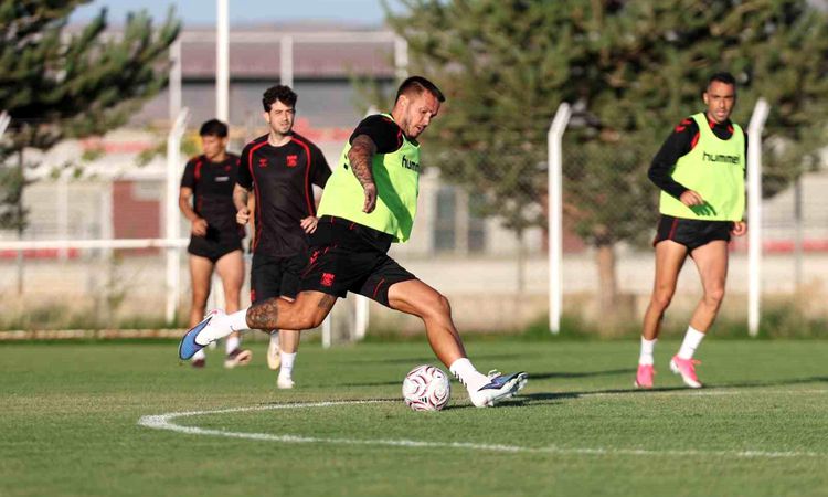 Son Gelişme: Sivasspor'un Kayserispor kamp kadrosu duyuruldu - Haberleri